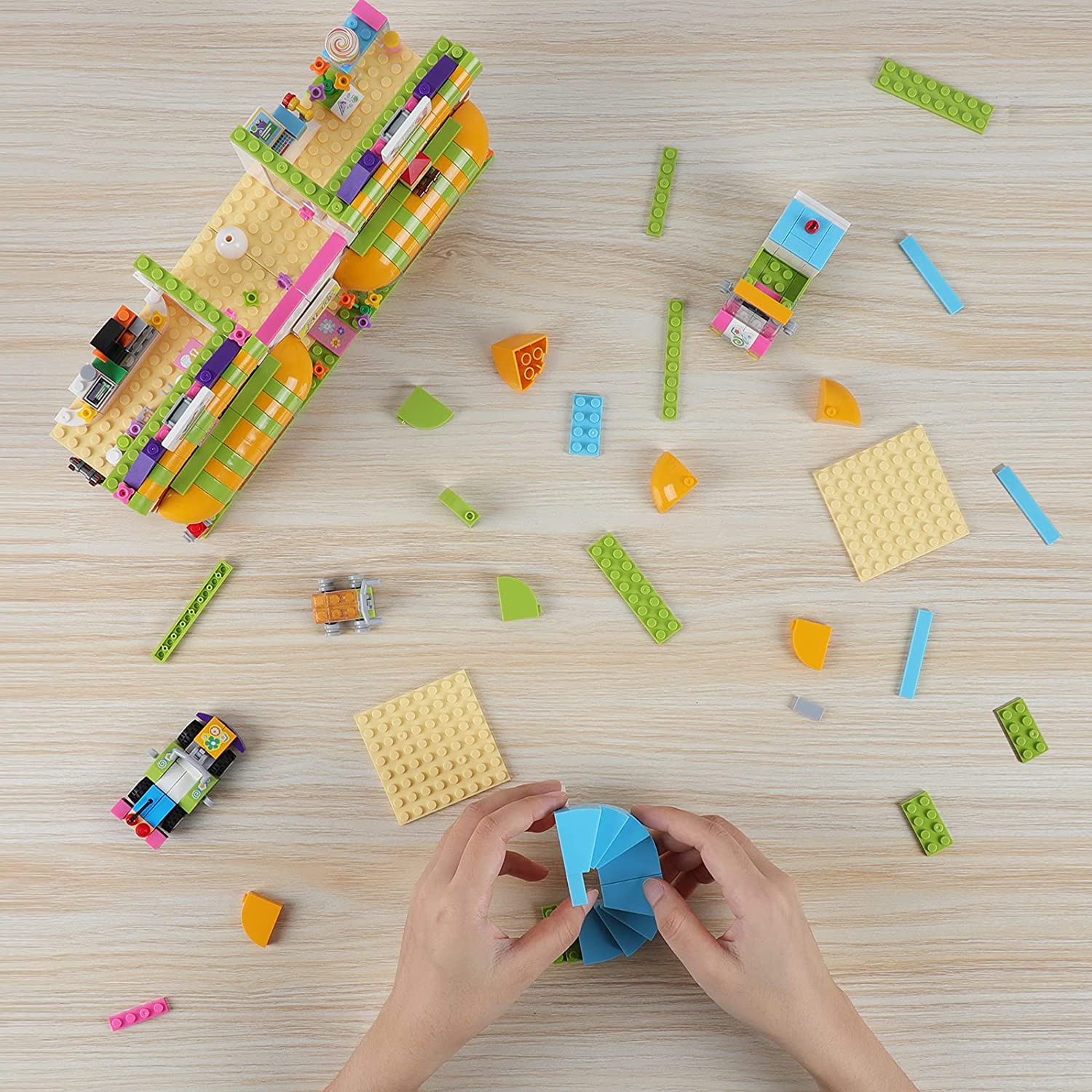STEM Building Set Toy (648 Pieces) K78384