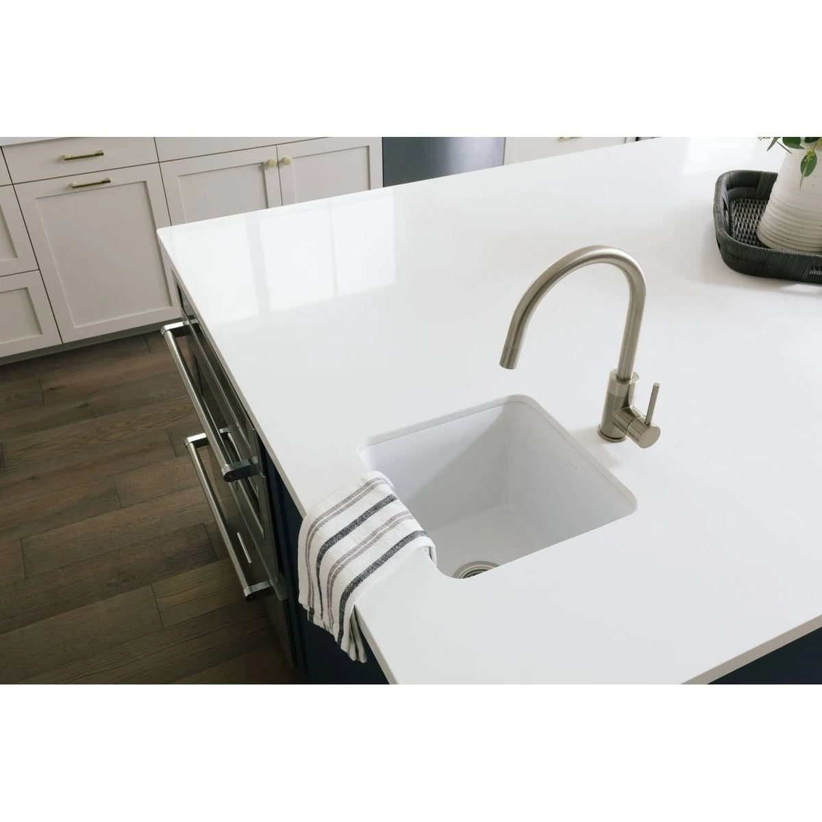 Matte White Undermount Bar Sink M824