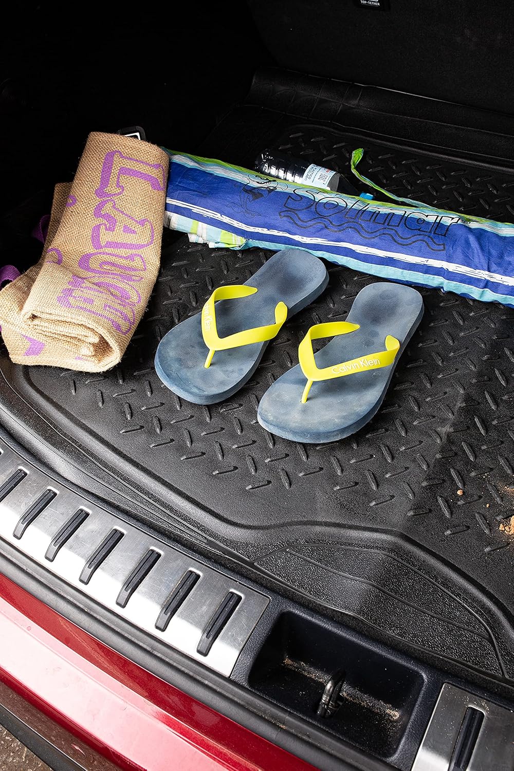 Black Rubber Trunk Mat 44'' x 54.3'' P122