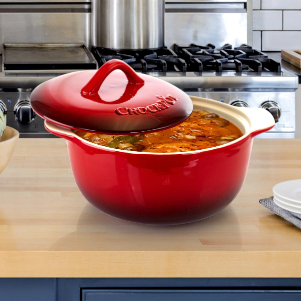 2.3 Quart Round Stoneware Casserole with Lid in Red X27174