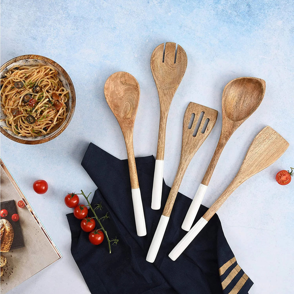 Set of 5 Acacia Wood Spoons Z795