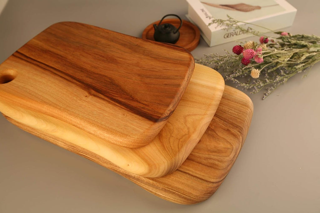 Fragrant Camphor Laurel Wood Reversible Cutting Board U842101