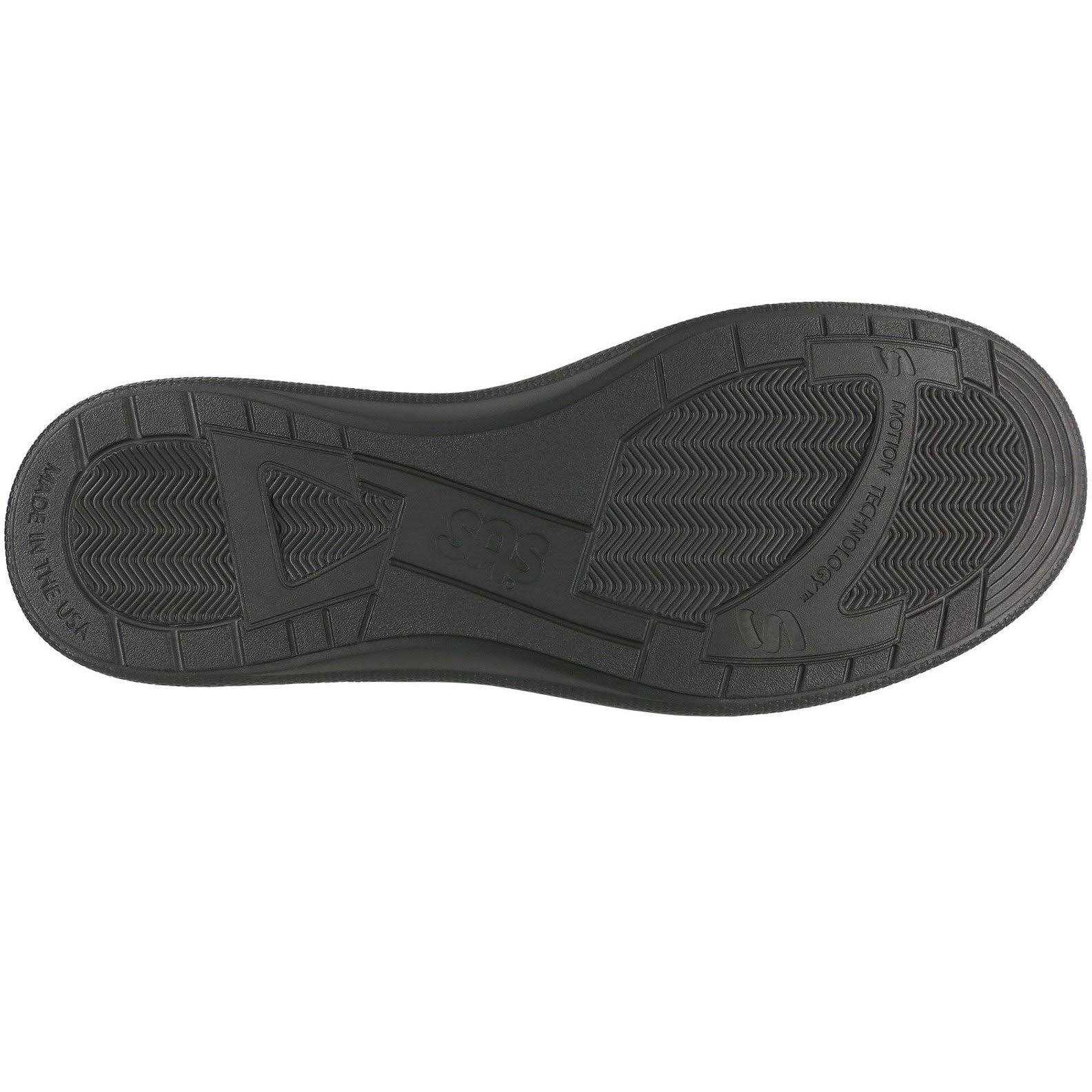 Black 11 Wide Cruise Shoes C18102