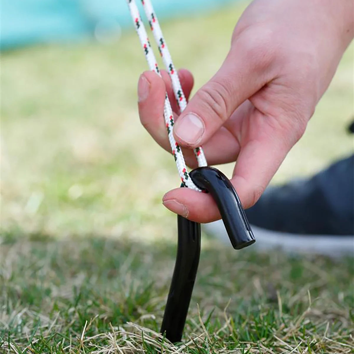 Heavy Duty Tent Stakes 2-Pack Black H750