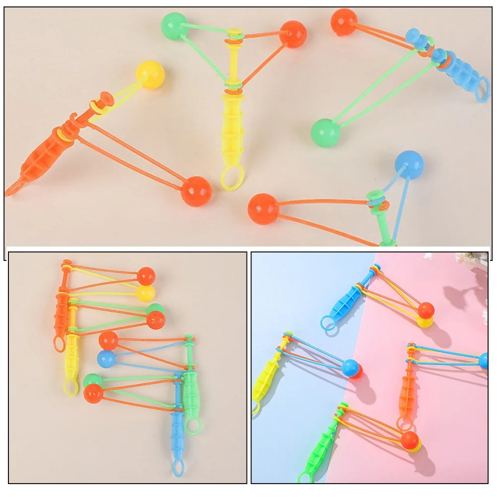 30 Pcs Plastic Hand Cranked Bumper Ball Toy Noisemakers E66680
