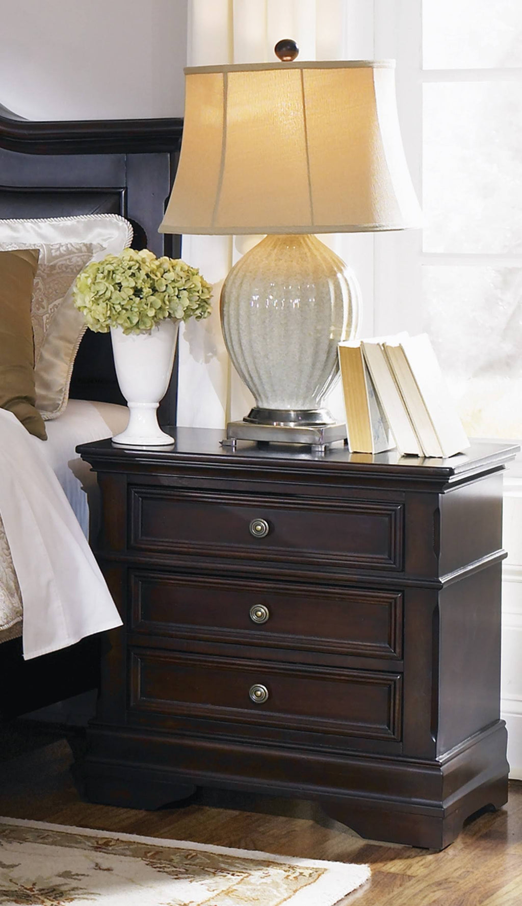 Nightstand W249801