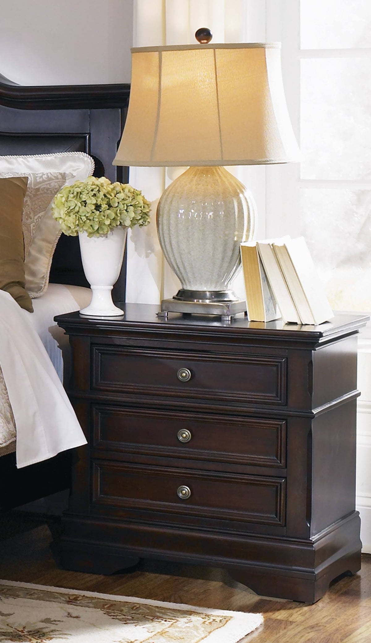 Nightstand W249801