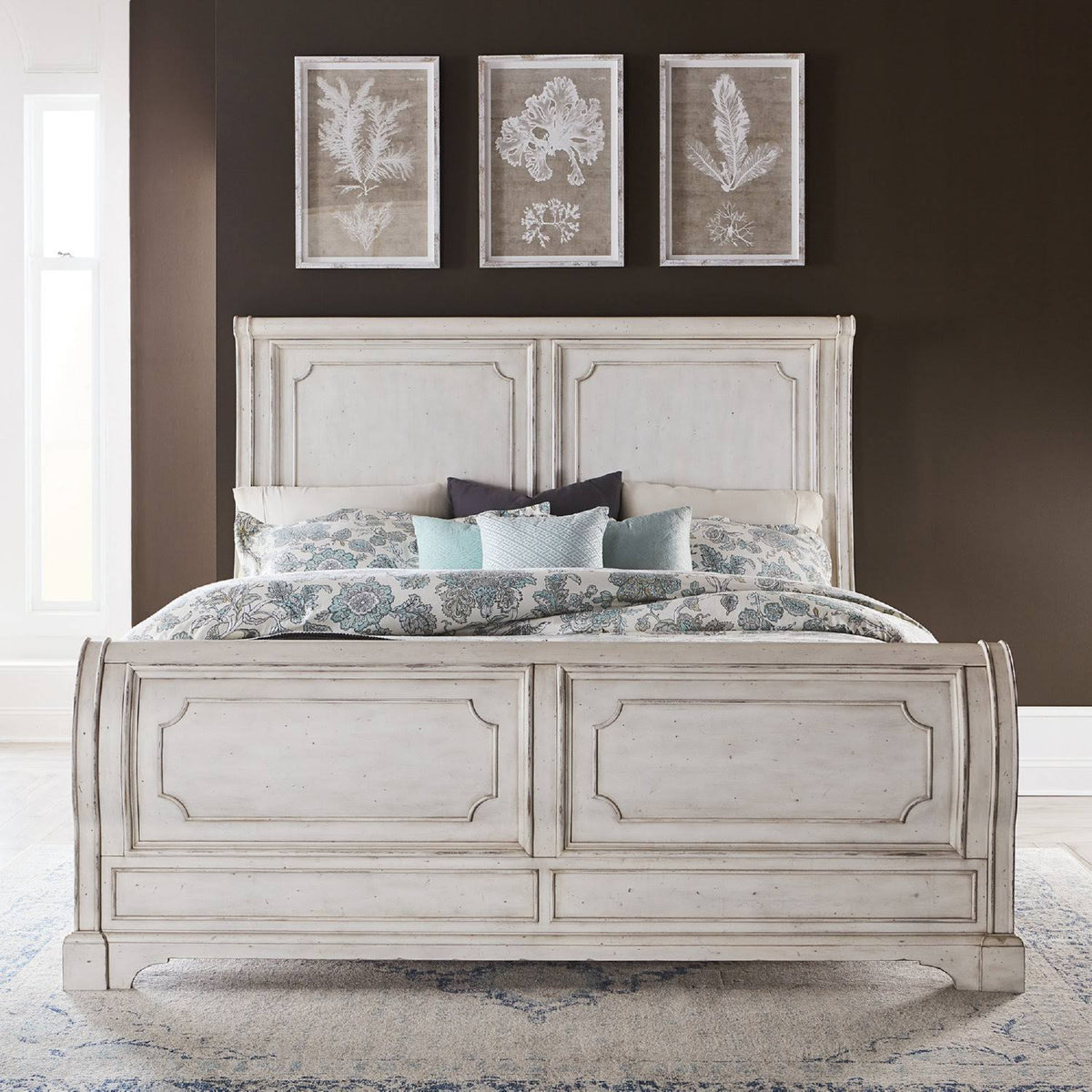 California King Sleigh Bed V84413